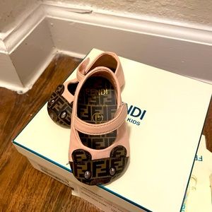 Baby girl pink leather shoes